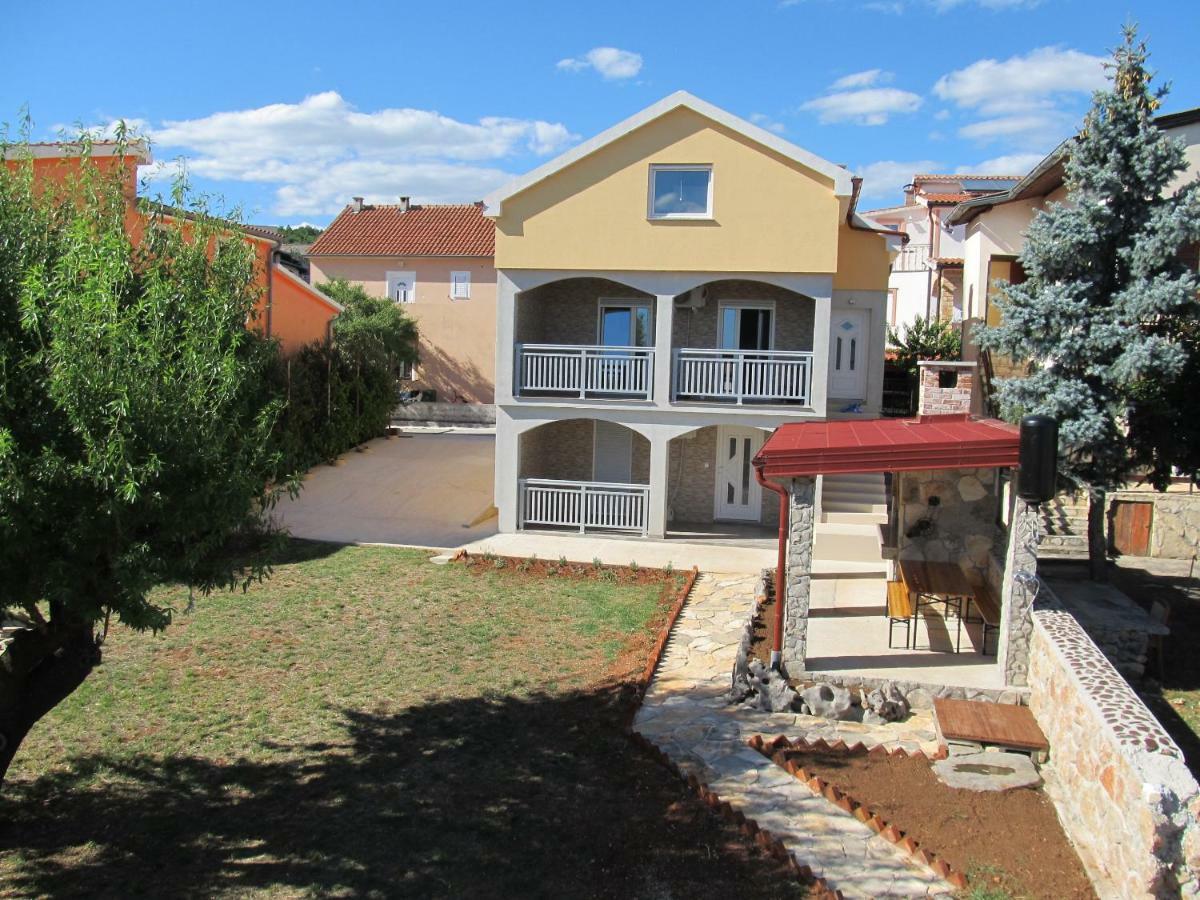 Apartmani Mala Sirena Maslenica Bagian luar foto