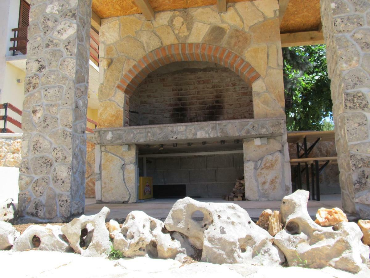 Apartmani Mala Sirena Maslenica Bagian luar foto