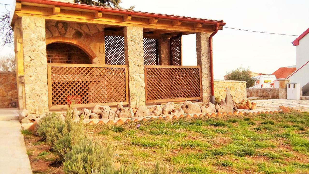 Apartmani Mala Sirena Maslenica Bagian luar foto